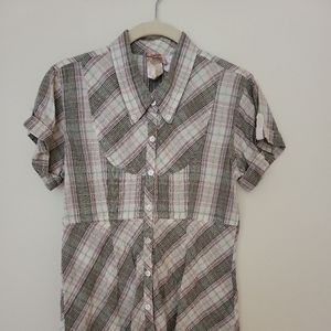 O'Neill Plaid button up top 100% Cotton